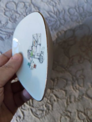 Piattino Bavaria con personaggi e auto