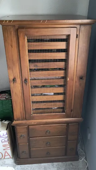 Mueble Camisero de cerezo para arreglar
