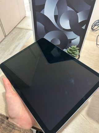 iPad Air 5 2022 64GB Gris Espacial