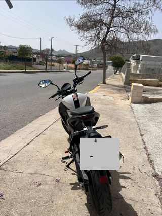 Keeway RKF 125 2022 Blanca y Negra