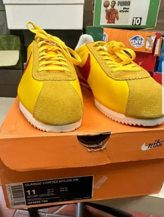 Nike Classic Cortez Nylon AW Amarillo/Rojo Talla 4