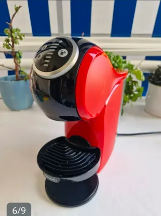 Cafetera Dolce Gusto Roja
