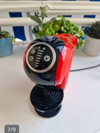 Cafetera Dolce Gusto Roja