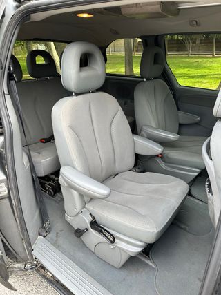 CHRYLER VOYAGER 2.8 CRD 150 CV AUTOMATICA