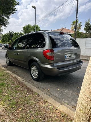 CHRYLER VOYAGER 2.8 CRD 150 CV AUTOMATICA