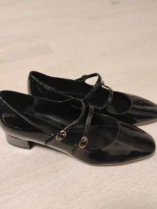 Zapatos MANGO charol negros