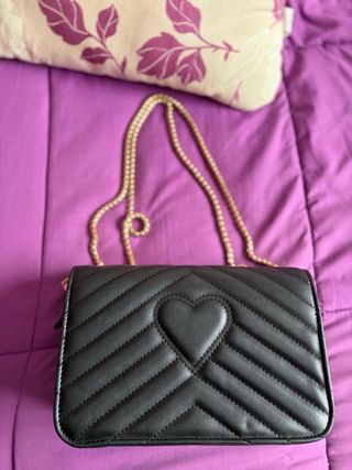 Bolso YSL negro acolchado cadena dorada