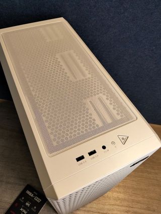 Torre PC Adata XPG Defender Pro ARGB Cristal Templ