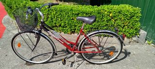 Bicicleta Paseo Roja/Negra Poco Uso