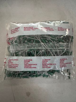 Rivetti Alluminio 3x11 RAL6029 - 500pz