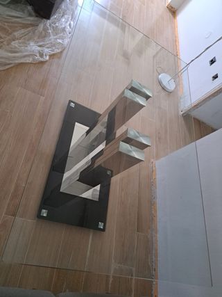 Mesa de comedor moderna 150x90 de cristal.