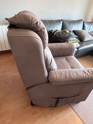 Sillón Acomodel 2 motores color taupé.