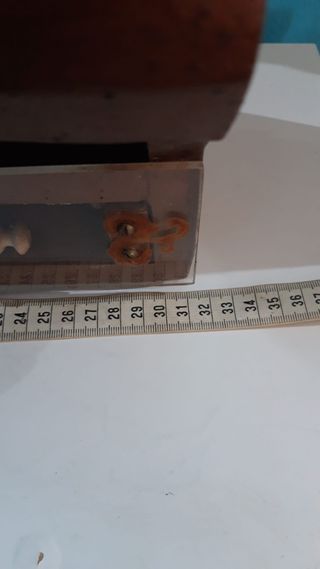 Bolillero de madera antiguo