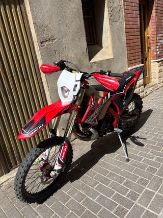 Rieju MR 300 2023 Enduro Roja/Blanca