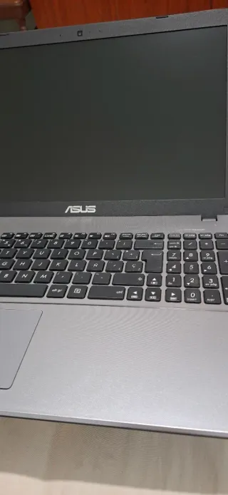 Portátil Asus i7-1000GB