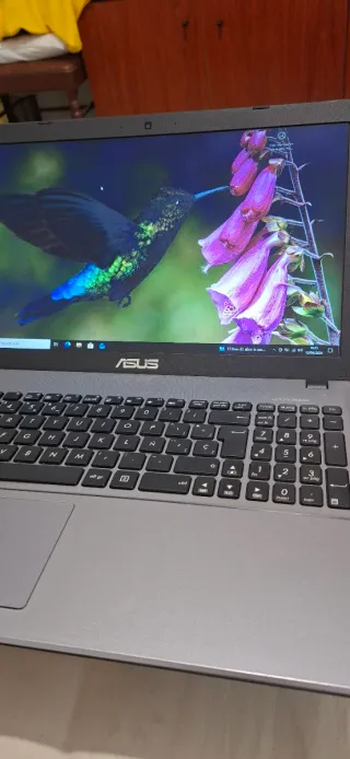 Portátil Asus i7-1000GB