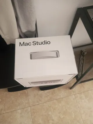 Scatola Mac Studio Apple