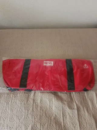 Mochila de viaje Diesel roja