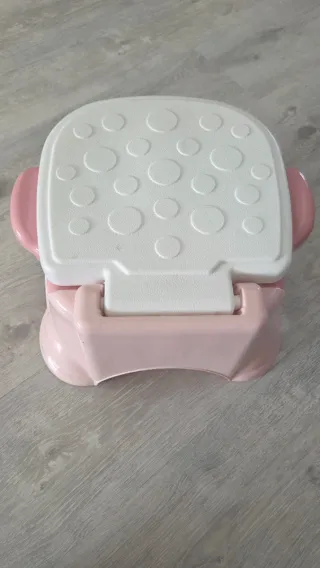 Orinal infantil rosa con tapa