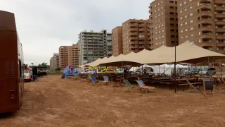Carpa Bedina para eventos de 10 m por 30 m.