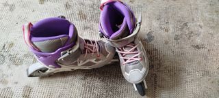Patines infantiles talla 35 + casco y protecciones