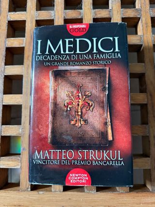 Lotto 3 volumi Saga I medici