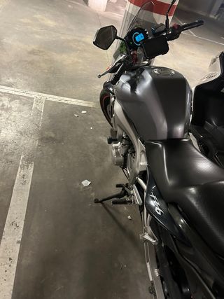 Cambio Yamaha FZ6 por scooter no menor de 300cc