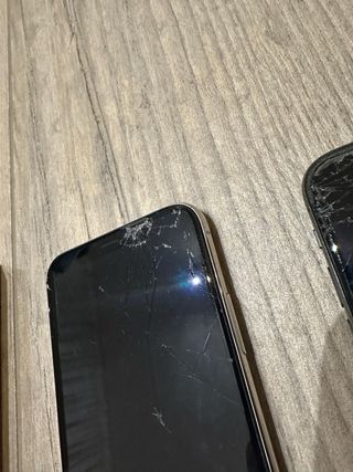 2 iPhone XS (Nero, Bianco)