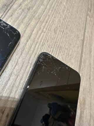 2 iPhone XS (Nero, Bianco)