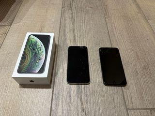 2 iPhone XS (Nero, Bianco)