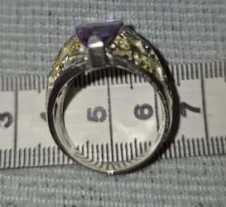Anillo fantasía bisutería morado y dorado
