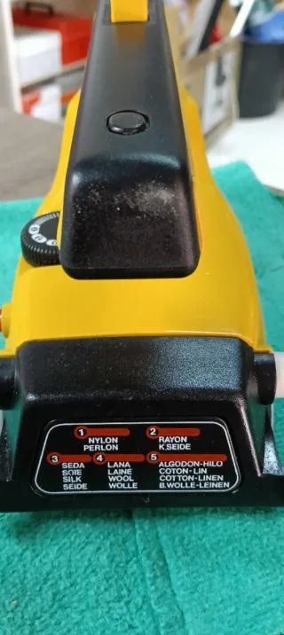 Plancha de vapor Magefesa vintage