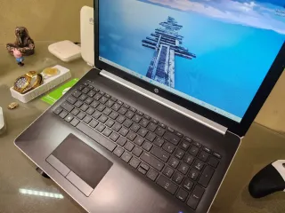 Portátil HP Core i3 8GB RAM SSD 256GB