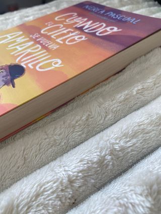 Libro cuando el cielo se vuelva amarillo