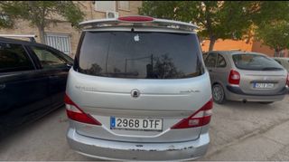 SsangYong Rodius 2005