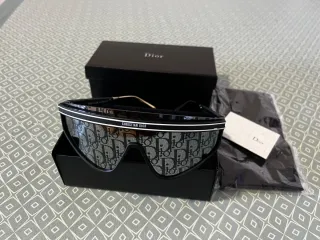 Gafas de Sol Dior Negras. El precio es negociable.