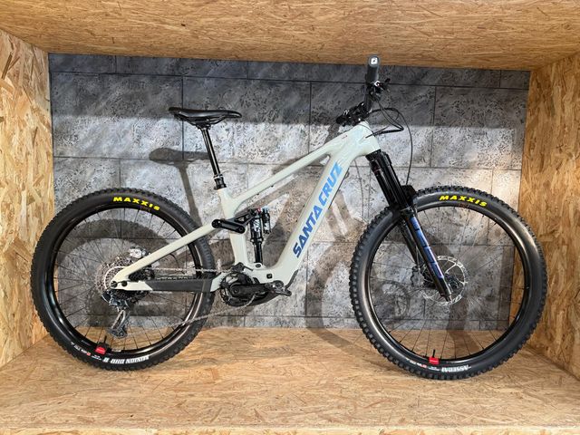 Santa Cruz Vala Kit R Talla M