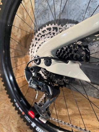 Santa Cruz Vala Kit R Talla M