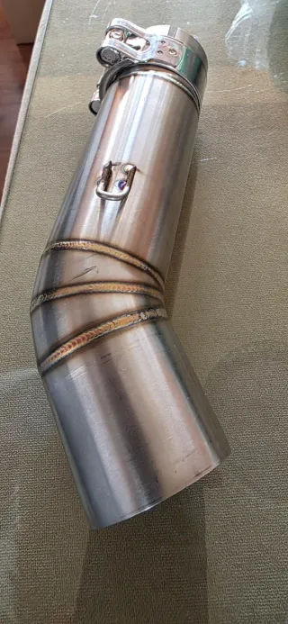 Tubo de conexión silenciador
