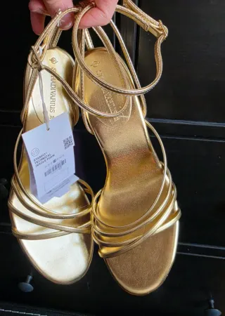 Sandalias doradas finas talla 38