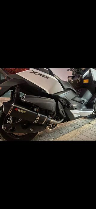 Escape Akrapovic serafin faebook