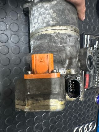 Compresor Aire Acondicionado VW AG 4G0 816 797 A