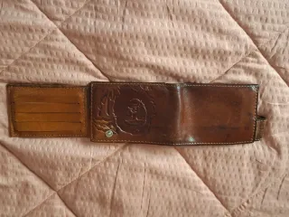 Cartera de cuero con relieve del CHE ÇUERO A MANO