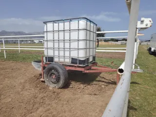 Remolque bebedero 1000L