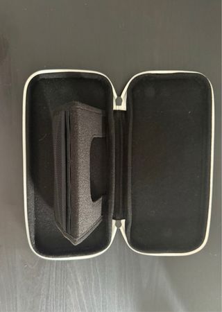 Nintendo Switch OLED - Preto e Branco