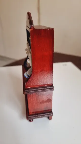 Miniatura Reutter porcelana decoración vintage