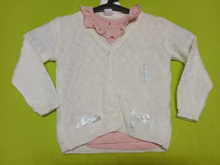 Casaco de malha branco com laços 6 a 12 meses