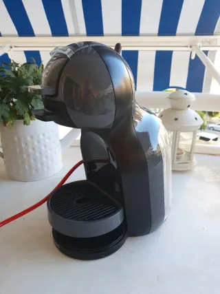 Cafetera Dolce Gusto Gris