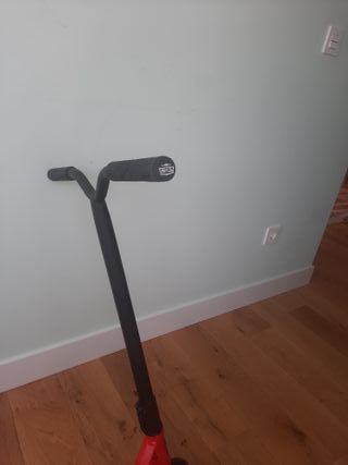 Patinete de truco NKD Rojo