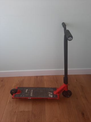Patinete de truco NKD Rojo